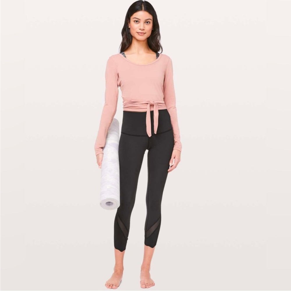 Lululemon Reversible Black Mesh Crop Legging Pants Womens Size: 6
